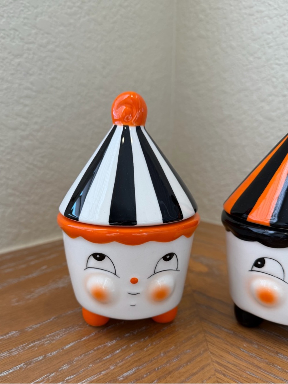 NWOT Johanna Parker Whimsical Orange & Black Ceramic Halloween Trinket Jars - Picture 2 of 11